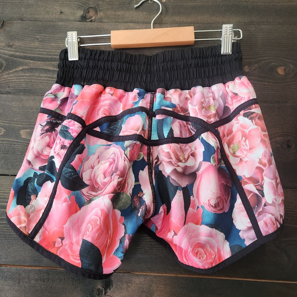 Lululemon Secret Garden Rose Floral Pink Black Tracker Shorts Size 6